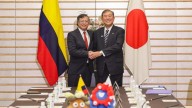 Presidente colombiano llega a Japón para fortalecer el comercio y las inversiones