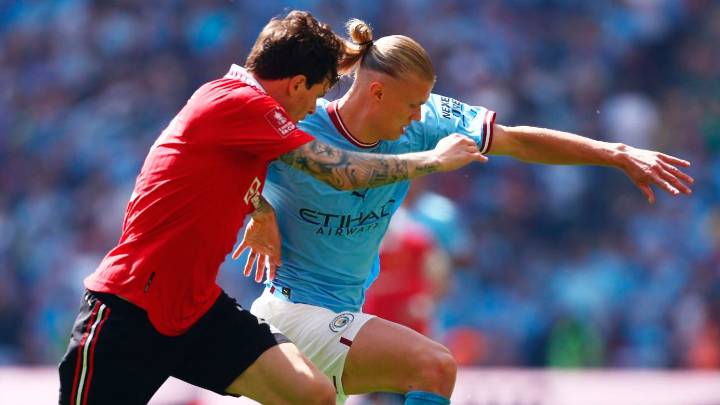 Manchester City y recibe al United en un clásico de alto voltaje por la Premier…