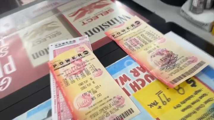 Powerball jackpot rises to $1.1 billion as Miami hopefuls share their aspirations