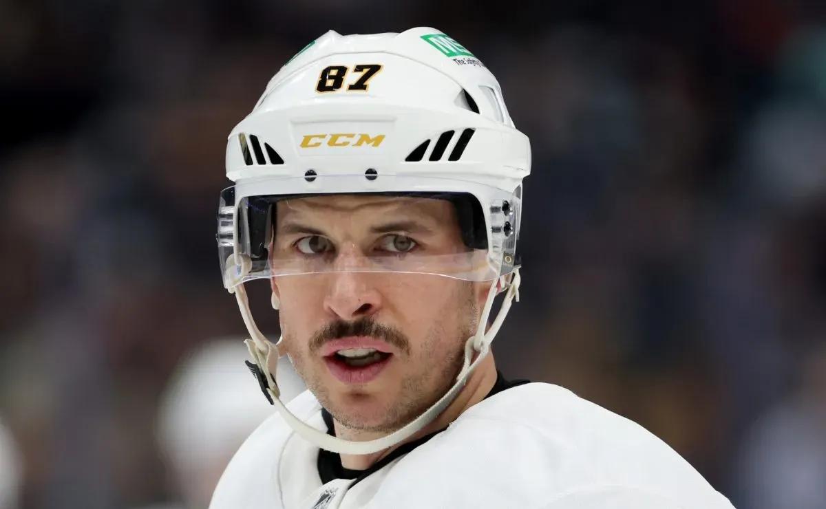 After Sidney Crosby’s comments on future, Penguins GM Kyle Dubas addresses Evgeni Malkin’s contract, team direction