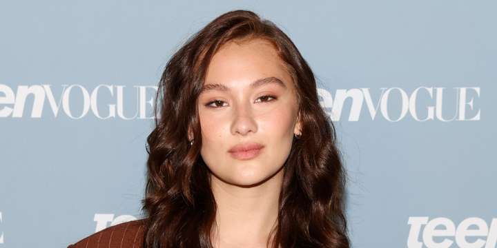 Lola Tung Reveals Why She’s Not on Dating Apps & What She Learned About Men From Filming ‘The Summer I Turned Pretty’ | Lola Tung, Prime Video, The Summer I Turned Pretty | Just Jared: Celebrity News 