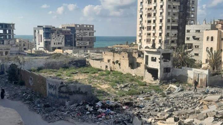 A mother stranded in Gaza City says she and her daughters are ‘waiting to die’