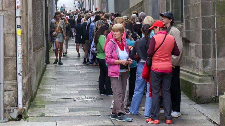 El Concello de A Coruña estrena mañana la tasa turística y Santiago lo hará el miércoles