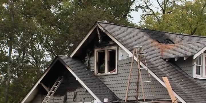 House catches fire in Inglewood
