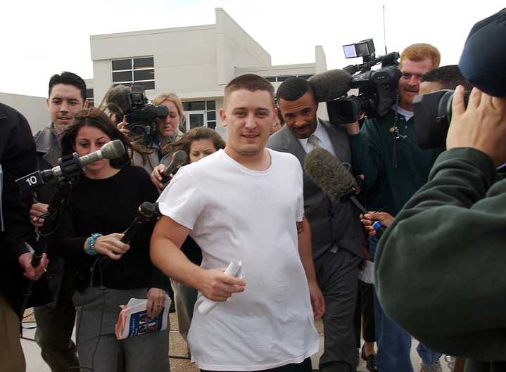 Austin Police Identify Yogurt Shop Murders Suspect 1 Month After HBO Series