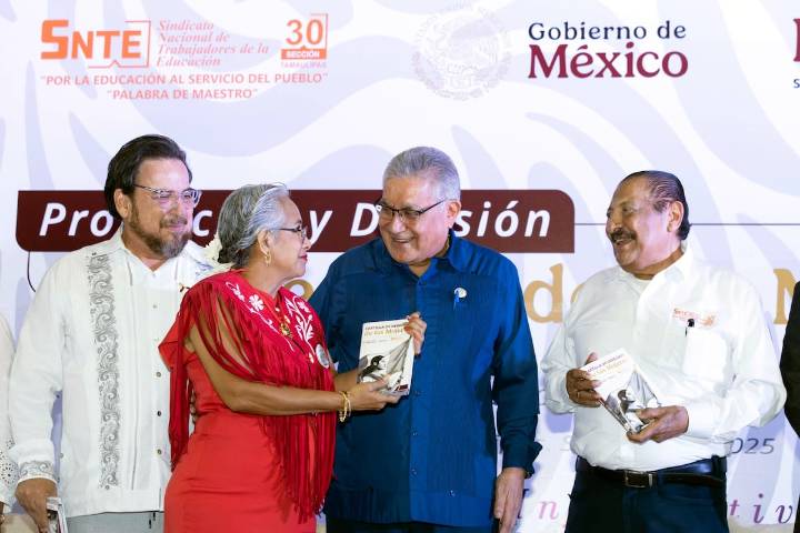 SNTE impulsa igualdad, entrega Cartilla de Derechos de Mujeres en Tamaulipas: Cepeda