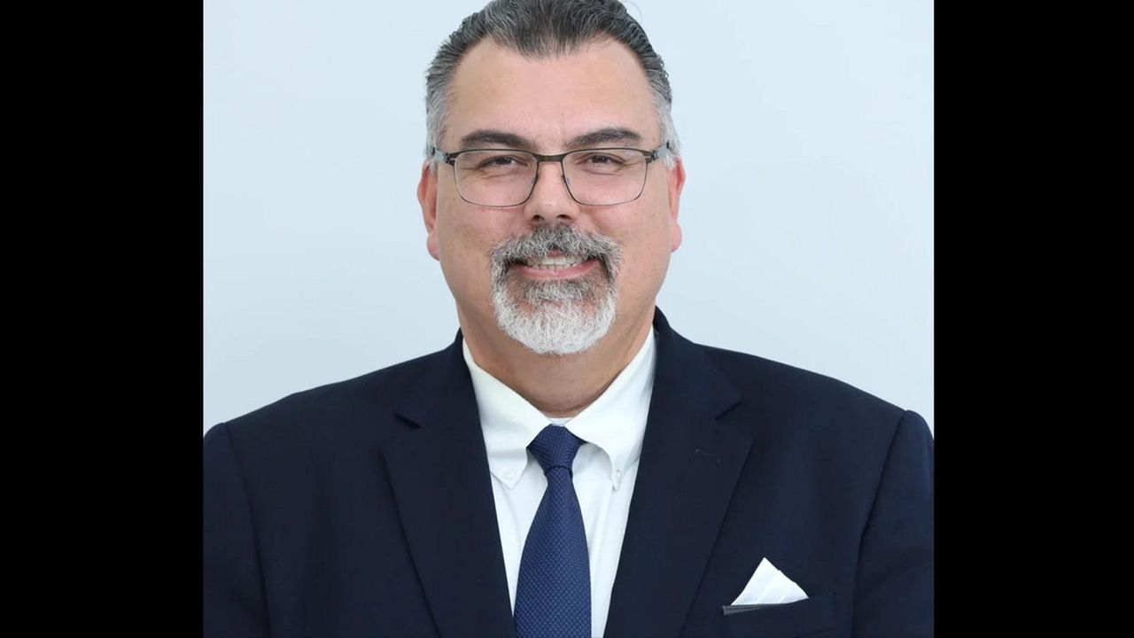 Long Island patient says life 'ruined' after surgery by Dr. Alexios Apazidis