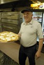 Staten Island man, whose pizza shop was the heart of a neighborhood, dies at 82