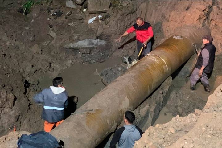 Intervendrán este jueves un caño maestro y podría faltar agua en varios barrios de la ciudad
