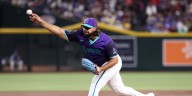 Diamondbacks lose to Dodgers, NL Wild Card hopes dwindle