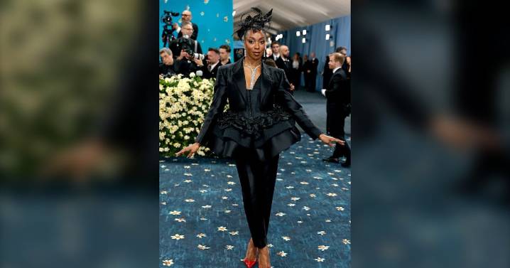 Saturday Night Live: Ego Nwodim announces departure