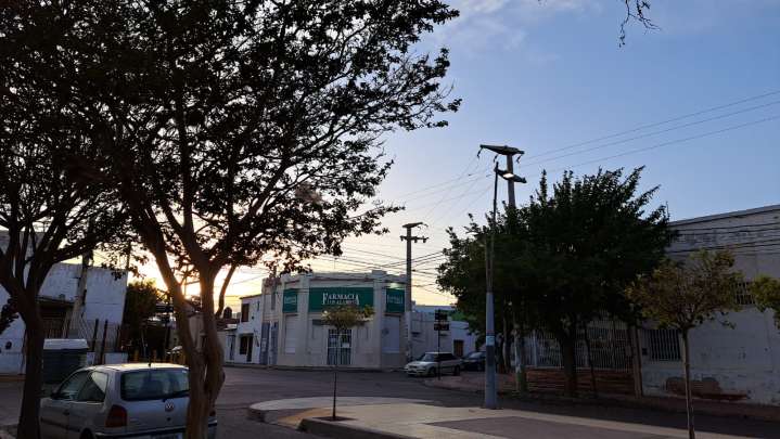 Ascenso de temperatura a 25°C y fuertes vientos para este jueves
