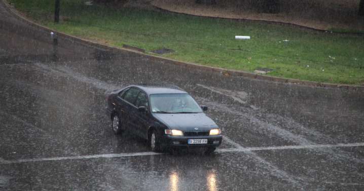 Aemet anuncia dónde se esperan lluvias «localmente fuertes» este sábado en la Comunidad Valenciana