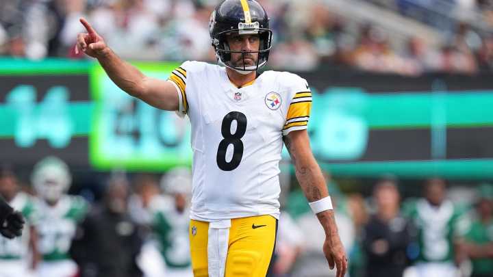 Aaron Rodgers given brutal reaction by New York Jets crowd before quarterback comes back to haunt old team