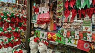 ¡Todo listo! Mercados de Puebla ofrecen adornos patrios para celebrar este 15 de septiembre