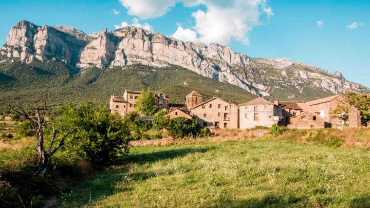Ni Ansó ni Hecho: este pequeño pueblo de Huesca guarda el monasterio más antiguo de España