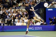 Jannik Sinner takes his U.S. Open title defense into the semifinals by beating Musetti