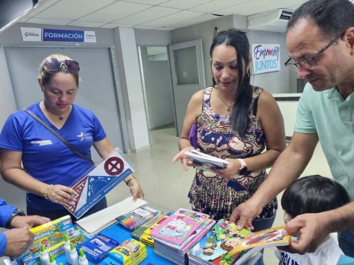 Fondeem impulsa regreso a clases con una feria escolar a precios accesibles