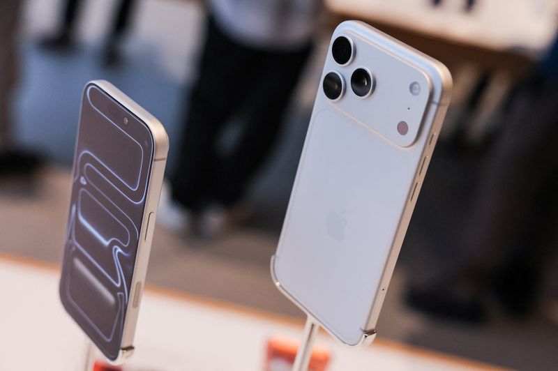 Apple's iPhone 17 launch draws hundreds in long queue at its Beijing store