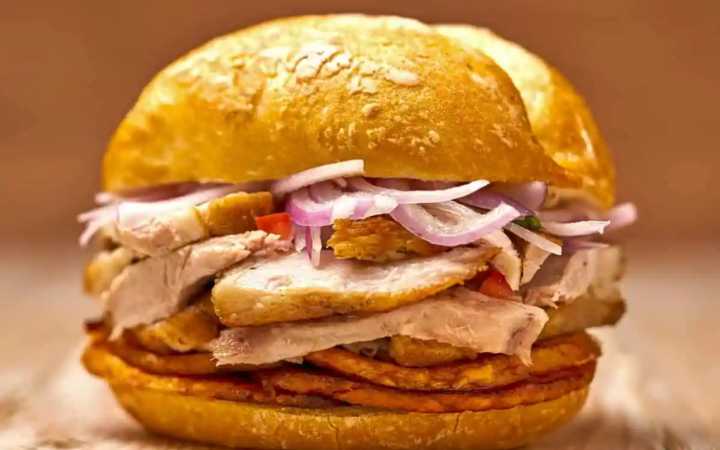 Repartirán 5 mil panes con chicharrón GRATIS: ¿Cuándo, hora y dónde será?