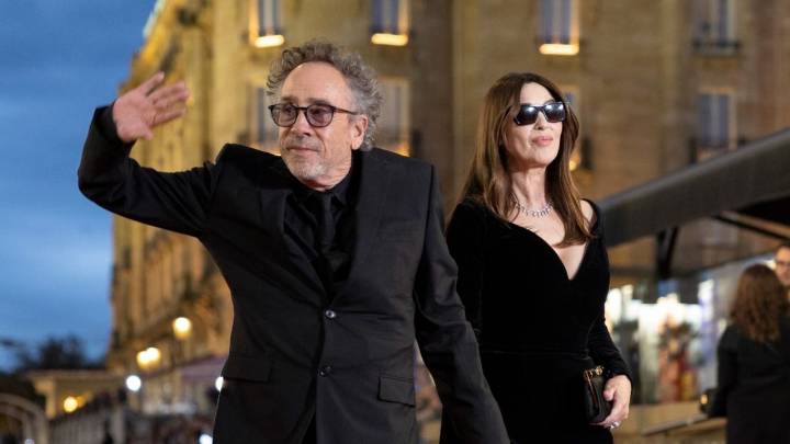 El director de cine Tim Burton y la actriz Monica Bellucci anuncian su separación tras casi tres años de romance