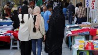Tehran cafe shut down over alcohol, women dancing