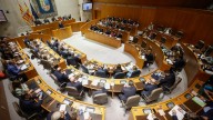 Un título póstumo a Lambán desata la polémica en Aragón: el homenaje de Azcón apenas recibe aplausos socialistas