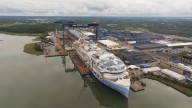 El crucero más grande del mundo toca el agua por primera vez: la 'Leyenda de los Mares' contará con un parque acuático y 23 restaurantes
