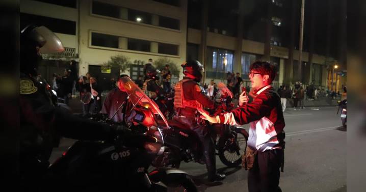 Reportera y un camarógrafo de radio Exitosa resultan heridos por impacto de perdigones de la PNP