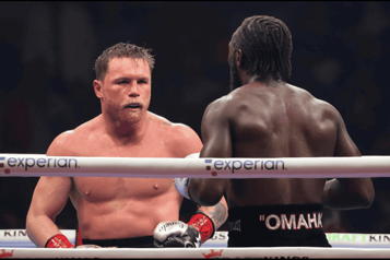 Rompe 'Canelo' Álvarez récord histórico a pesar de su derrota con Crawford
