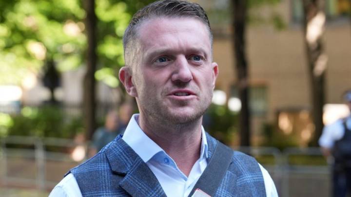 More than 1,000 police on the streets for Tommy Robinson rally in London