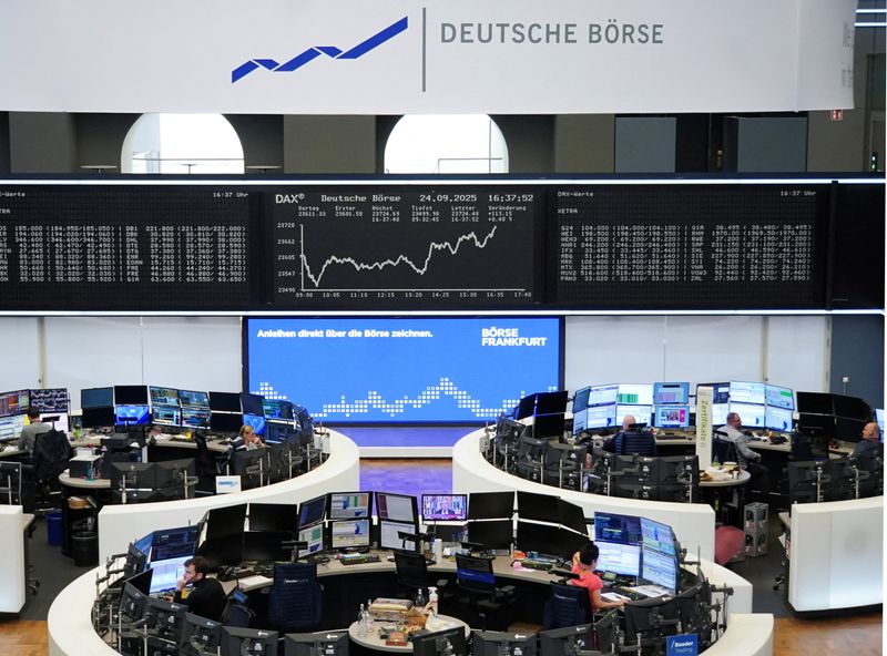 European shares fall as losses in healthcare, industrials weigh