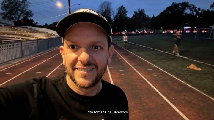 "Aquí estoy", mensaje de Carlos Torres en publicación