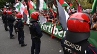 Varios detenidos por la Ertzaintza tras el aquelarre propalestino de la Vuelta en Bilbao