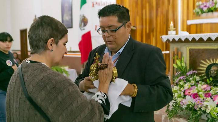 La feligresía de Banthi veneró a San Juan de la Cruz y San Martín de Porres
