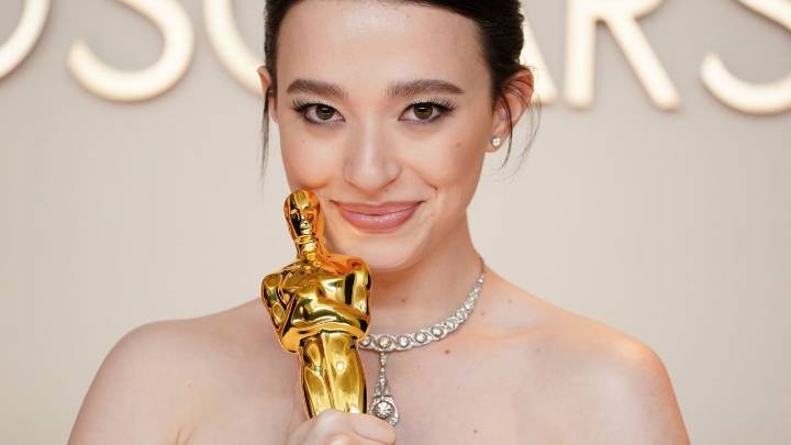 Americans still give awards shows consideration, a new AP