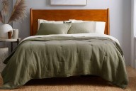 This Quince Cotton Quilt Feels Like a Cloud
