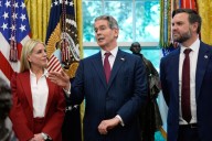 Trump signs executive order supporting proposed deal to put TikTok under US ownership
