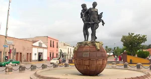 En medio siglo vaciaron la Plaza del Milenio
