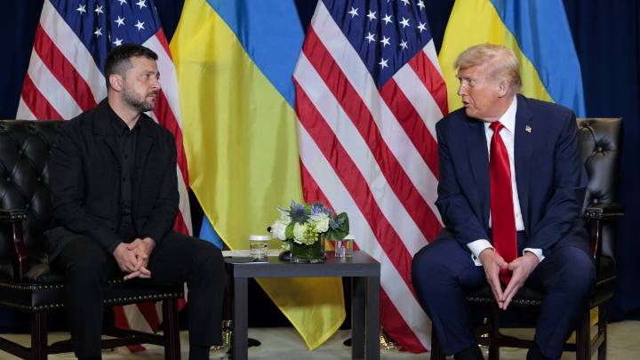Trump, in major shift, suggests Ukraine can win back territory long held by Russia