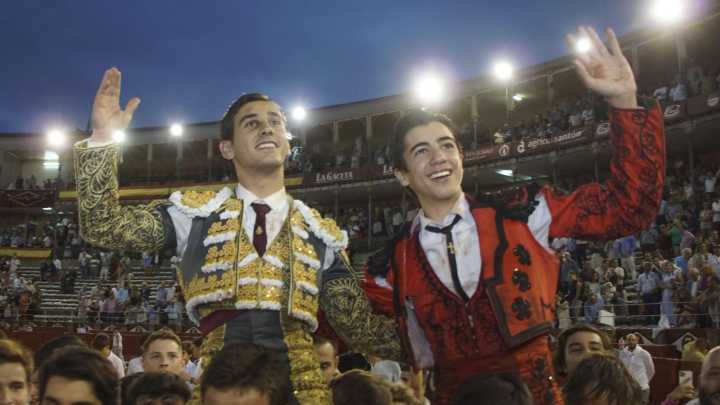 Paso al frente de Ismael Martín y Marco Pérez en el desafortunado regreso de Morante en Salamanca