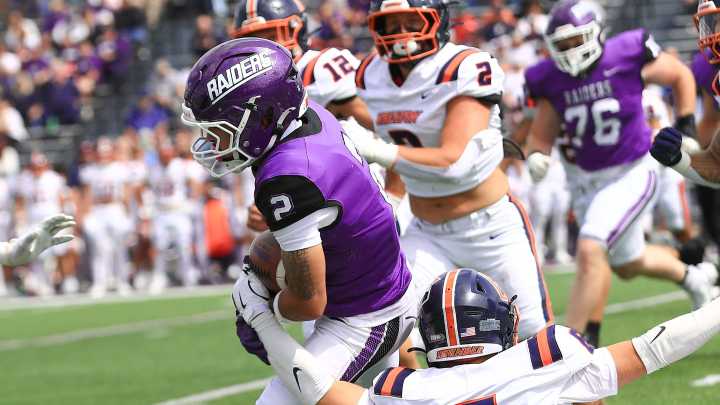 Darnell Williams has career day in Mount Union win over Grove City