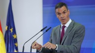 Sánchez se inventa en 10 días un pacto contra los incendios tras ver cómo ardía España desde La Mareta
