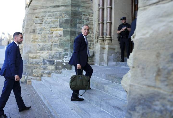 Carney’s pledge to trim public service through attrition is ‘misleading’: union