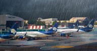 Lluvias activan alerta roja en CDMX: AICM suspende vuelos y Metro interrumpe servicio en algunos tramos