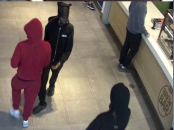 Three stabbing suspects sought by Ottawa police