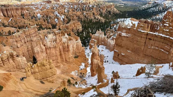 Utah is 'committed' to keeping national parks open if federal government shuts down