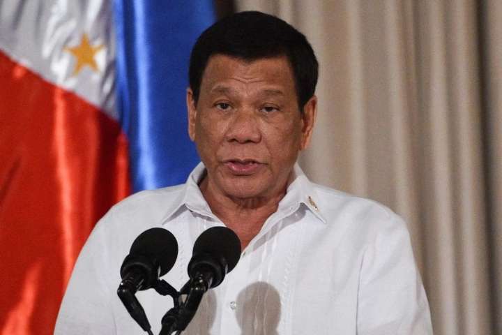Imputan cargos por crímenes contra la humanidad al ex presidente de Filipinas