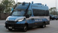 Un niño de 9 años pasaba los días solo en un bar: la policía destapa un caso brutal de abandono infantil en Italia