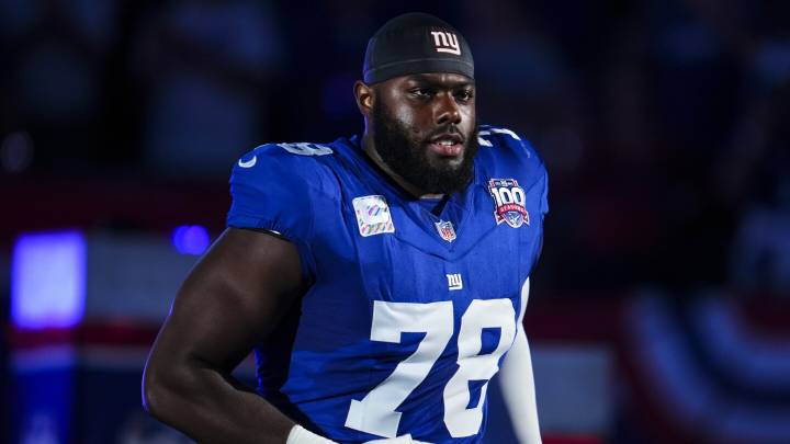 Sunday Night Football: Andrew Thomas officially active for Giants